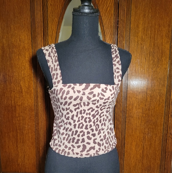 Olivia Rae Tops - Livi by Olivia Rae NWT Leopard Print Medium Tank Top